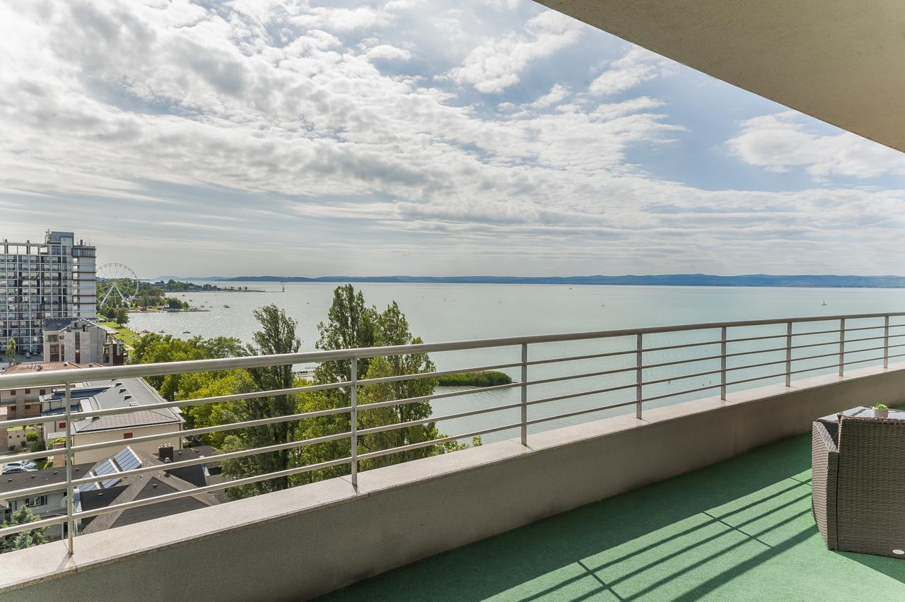 Myflat Club 218 Palazzo Wellness Apartment Siófok Exterior foto
